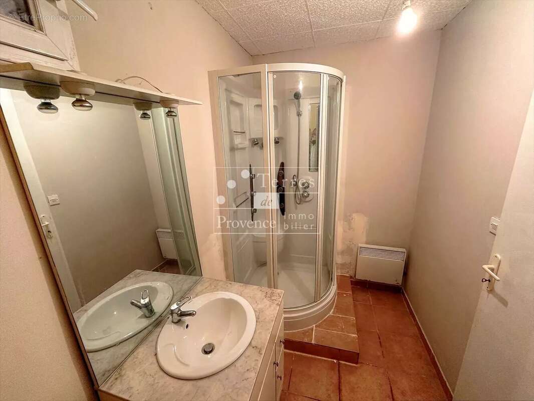 Maison à SILLANS-LA-CASCADE