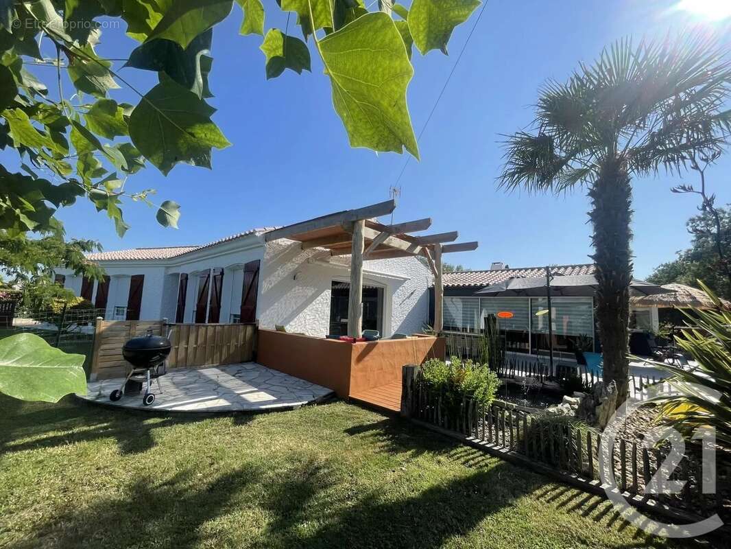 Maison à LE PERRIER