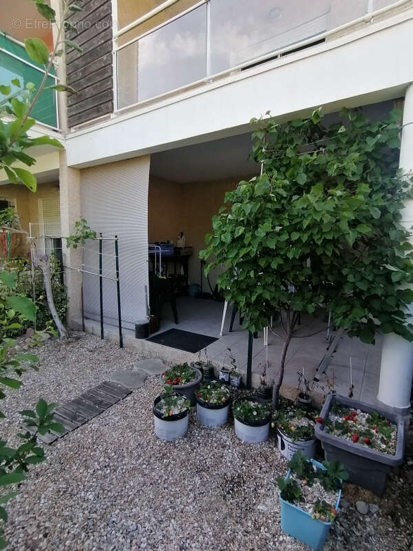 Appartement à LEZIGNAN-CORBIERES