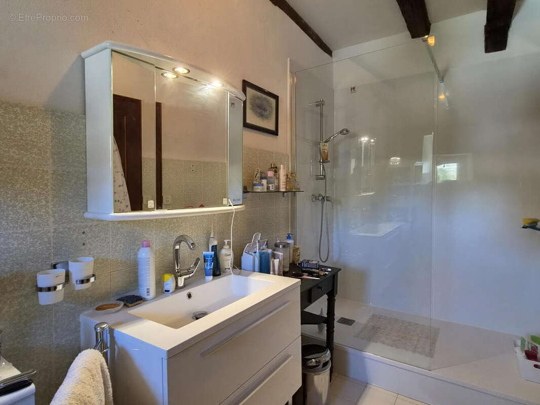 Vallée de la Dordogne, maison de hameau XVIIIème de 186m² avec 3 chambres et piscine - photo 10