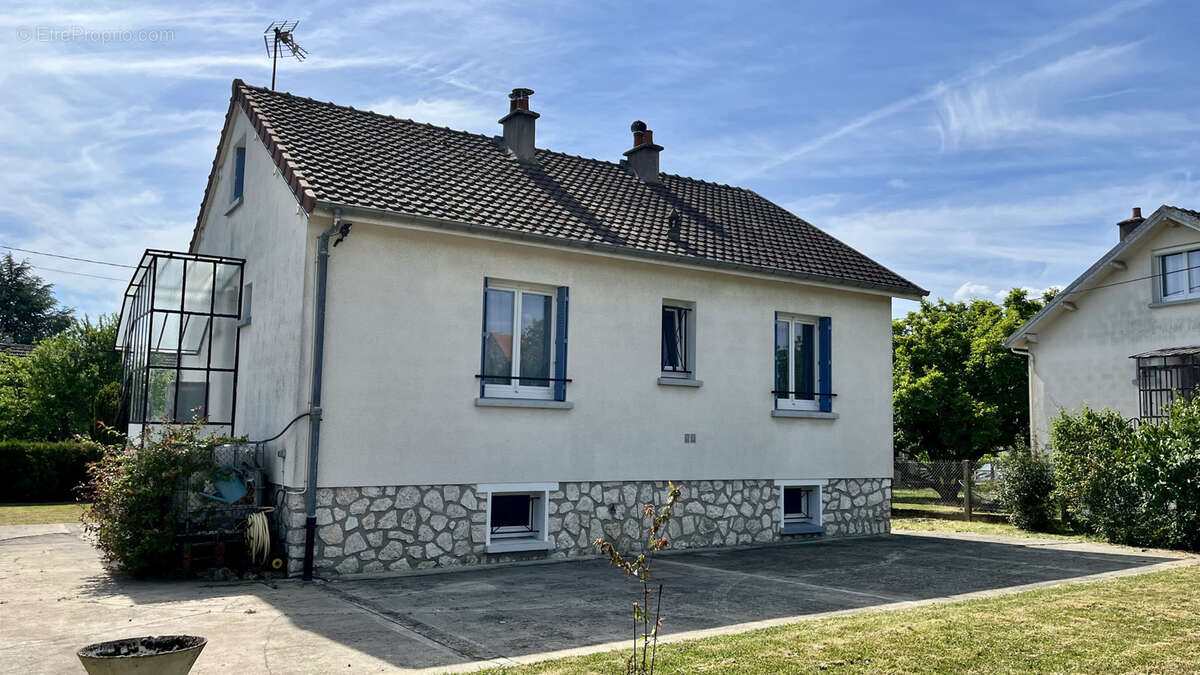 Maison à BETON-BAZOCHES