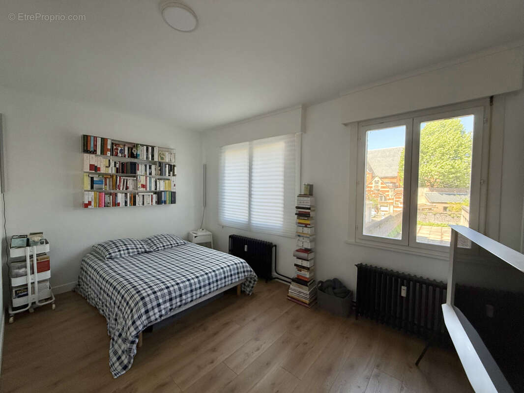 Appartement à LA MADELEINE