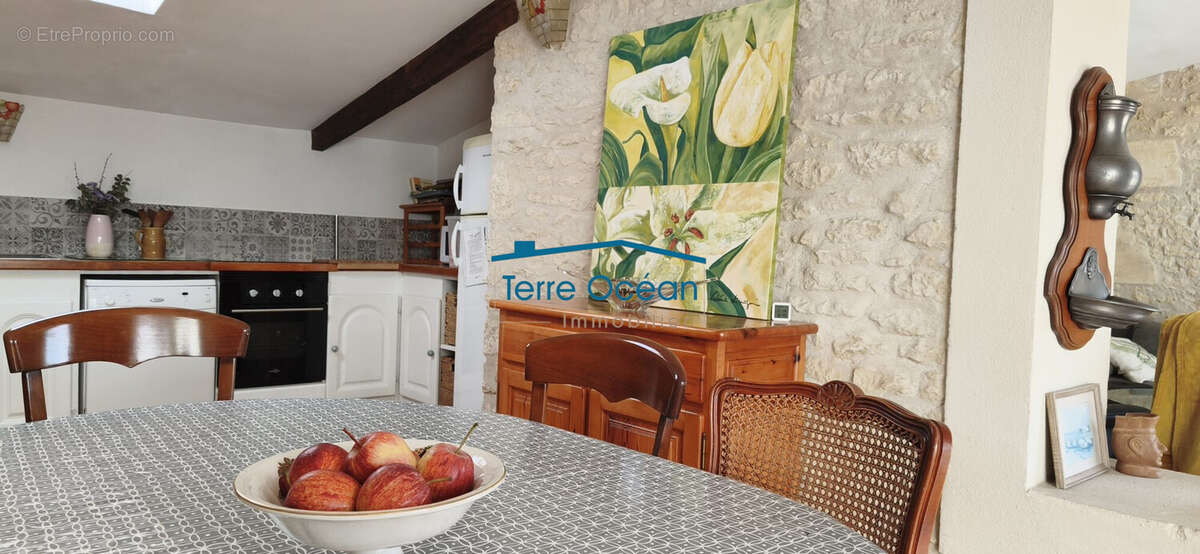 Maison à CORME-ECLUSE