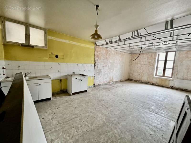 Maison de bourg de 7 pièces principales - photo 6