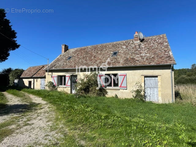 Maison à JAUZE