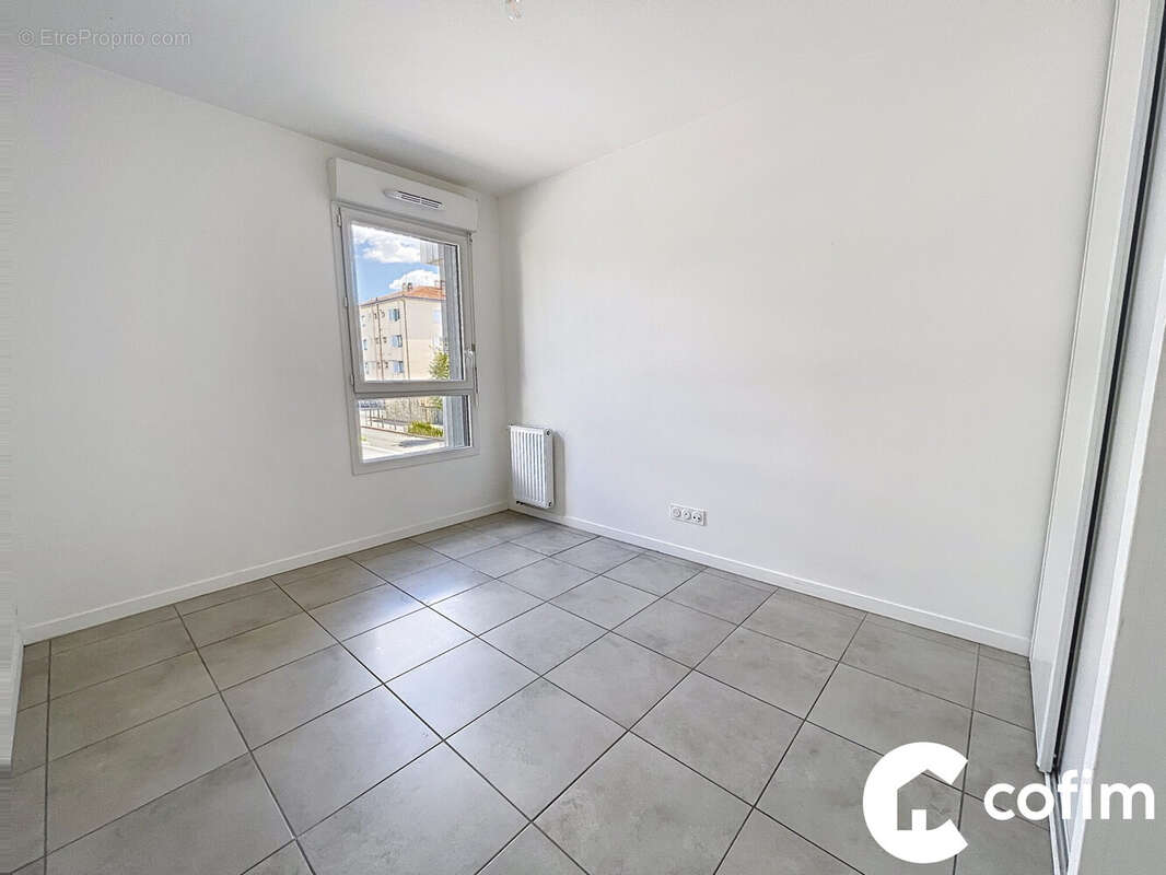 Appartement à BILLERE
