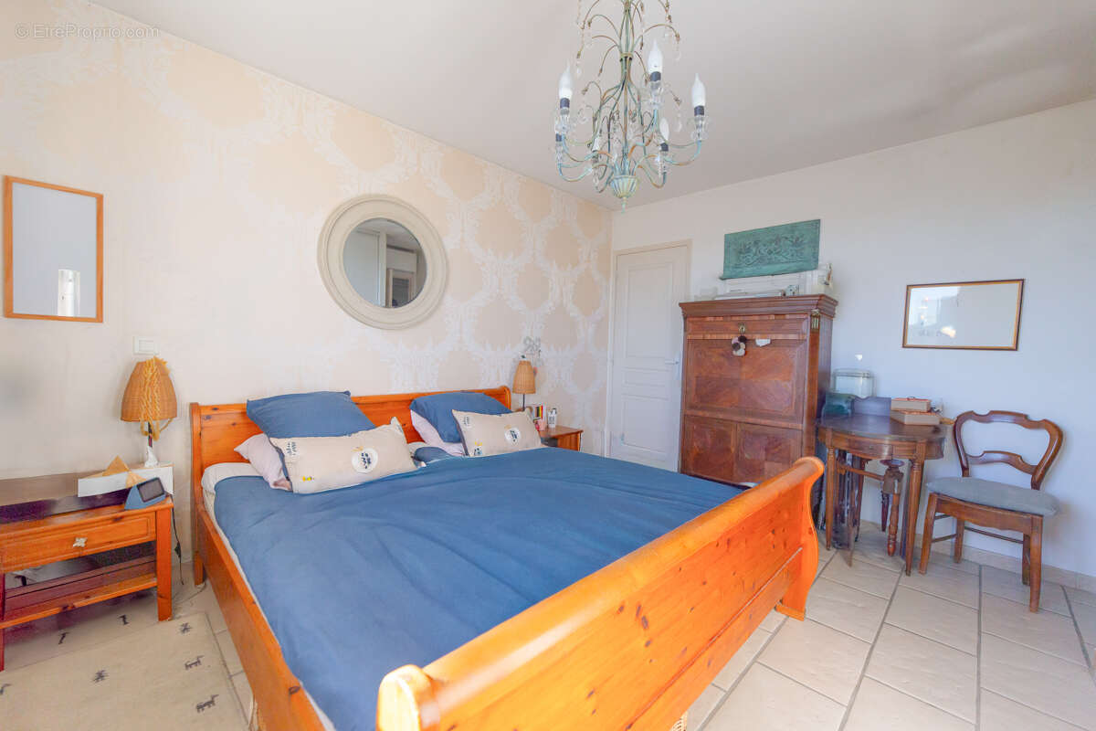 Maison à MANDELIEU-LA-NAPOULE