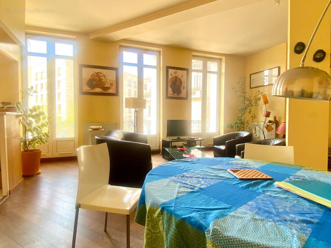 Appartement à BORDEAUX