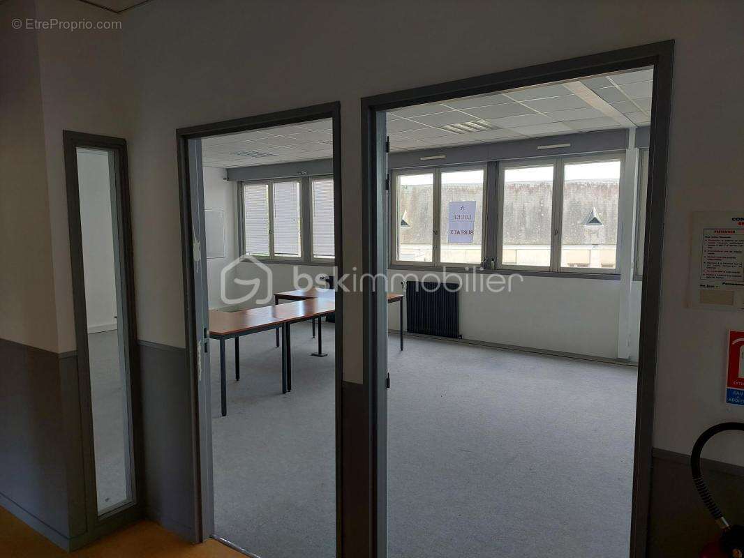 Local commercial 1800m² avec grand potentiel - photo 7