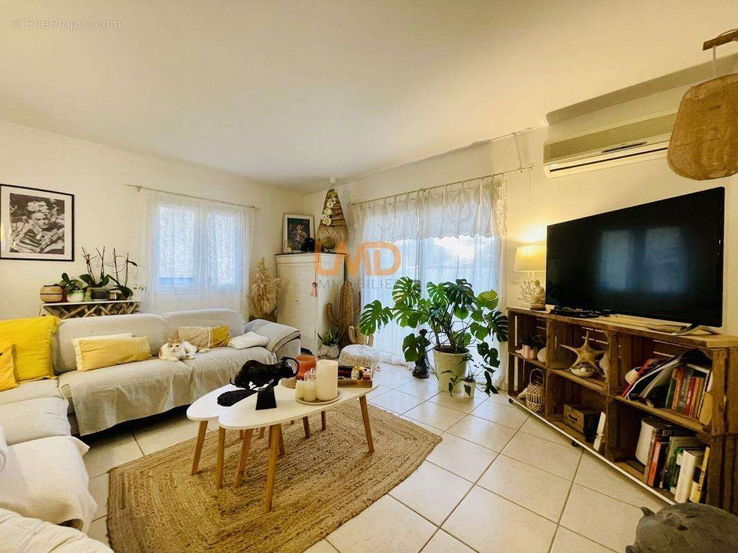 Maison à VILLENEUVE-LES-BEZIERS