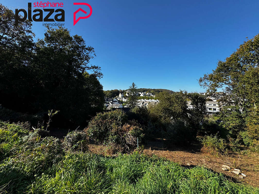 Terrain à DOUARNENEZ