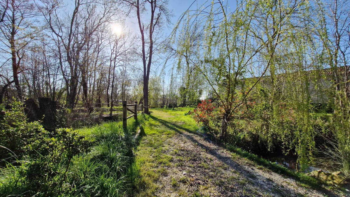 Maison à SAINT-FORT-SUR-GIRONDE