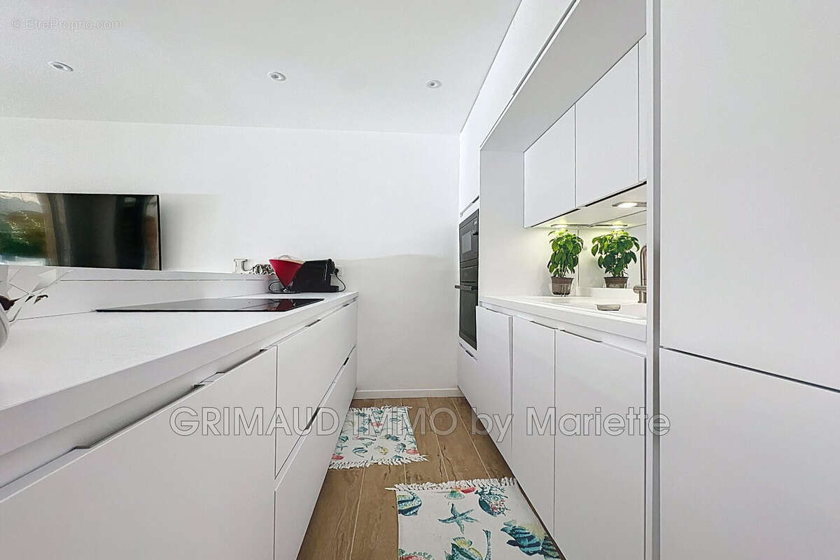 Appartement à SAINT-TROPEZ