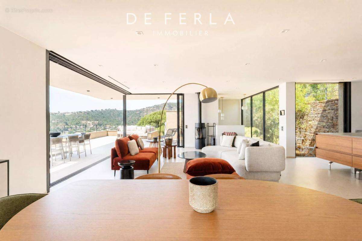 Appartement à LE LAVANDOU