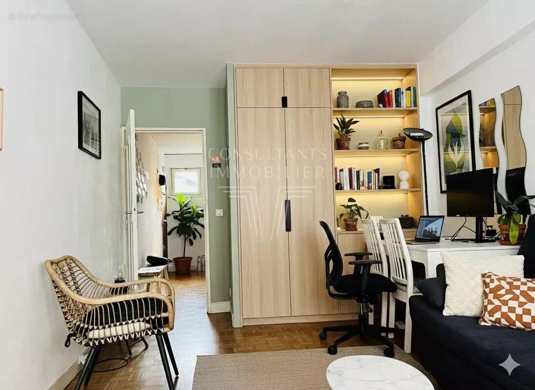 Appartement à PARIS-20E