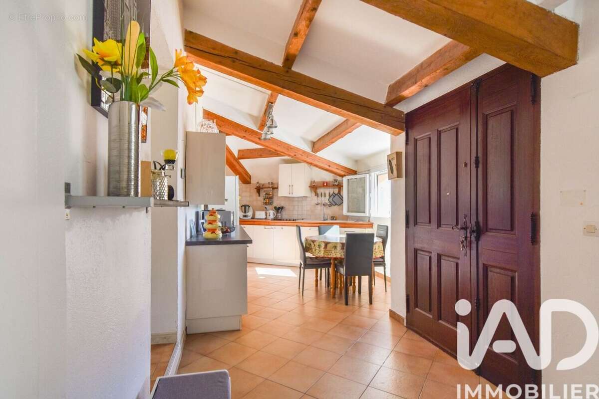 Photo 3 - Maison à GREASQUE