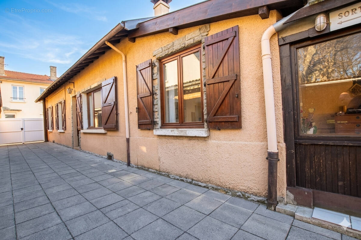 Maison à BRON