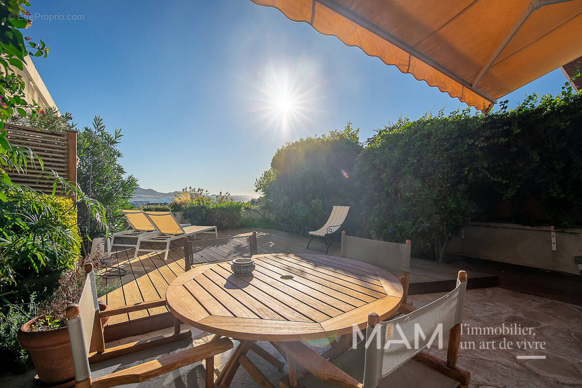 Appartement à MARSEILLE-8E