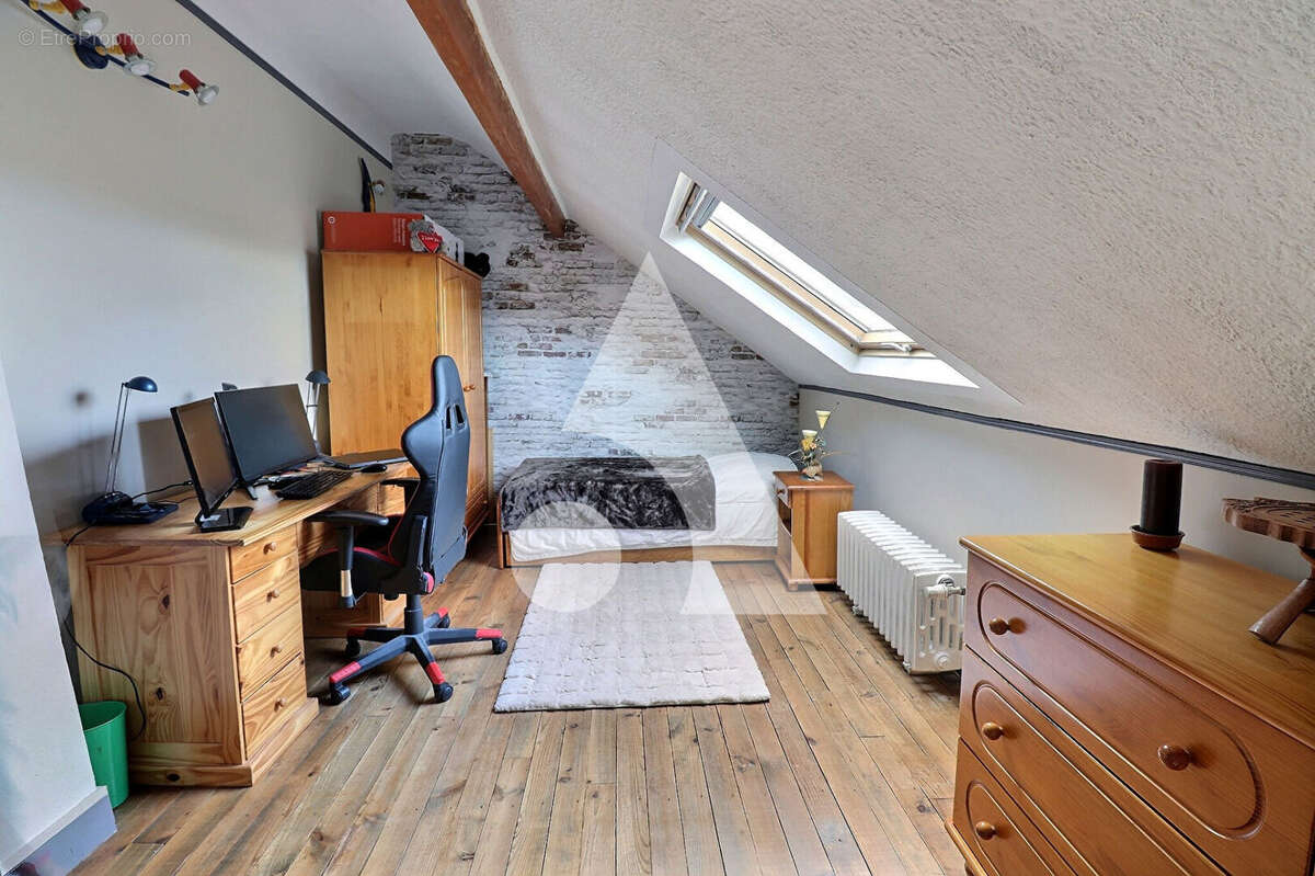 Maison à MERY-SUR-OISE