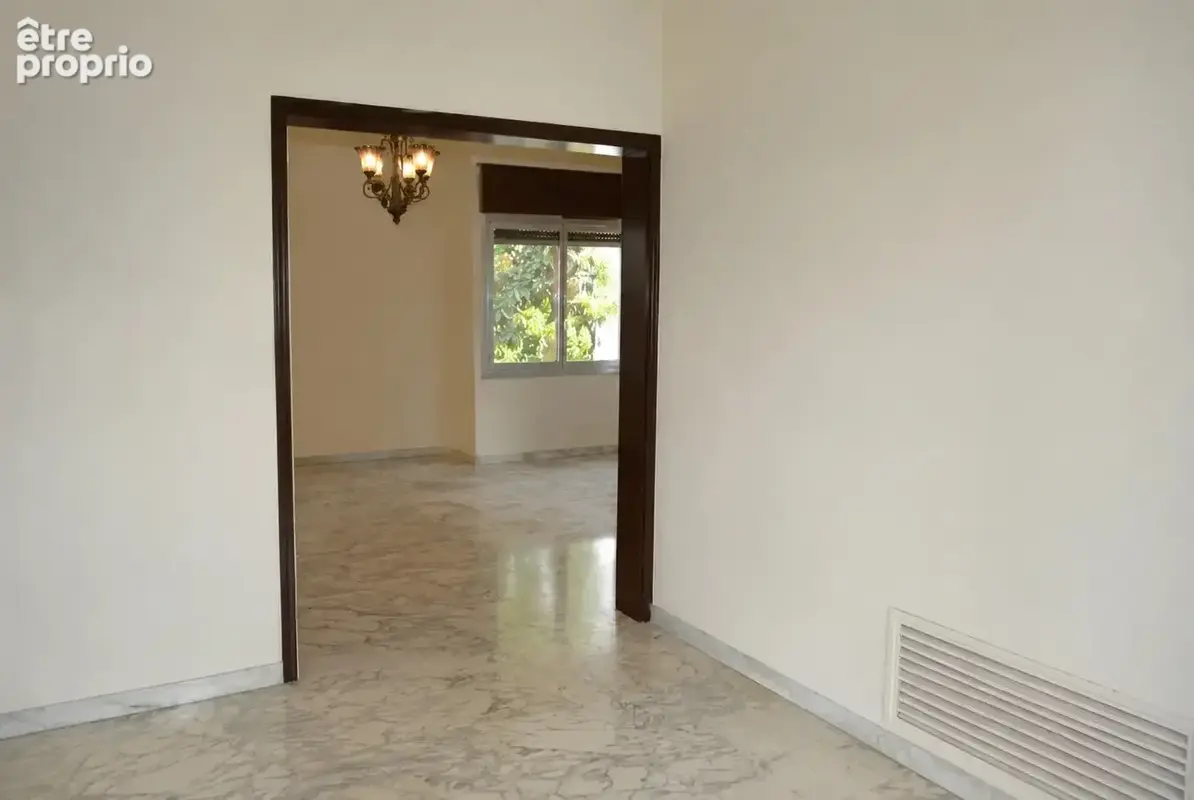Photo Appartement à Six-Fours-Les-Plages au prix de 358 750€
