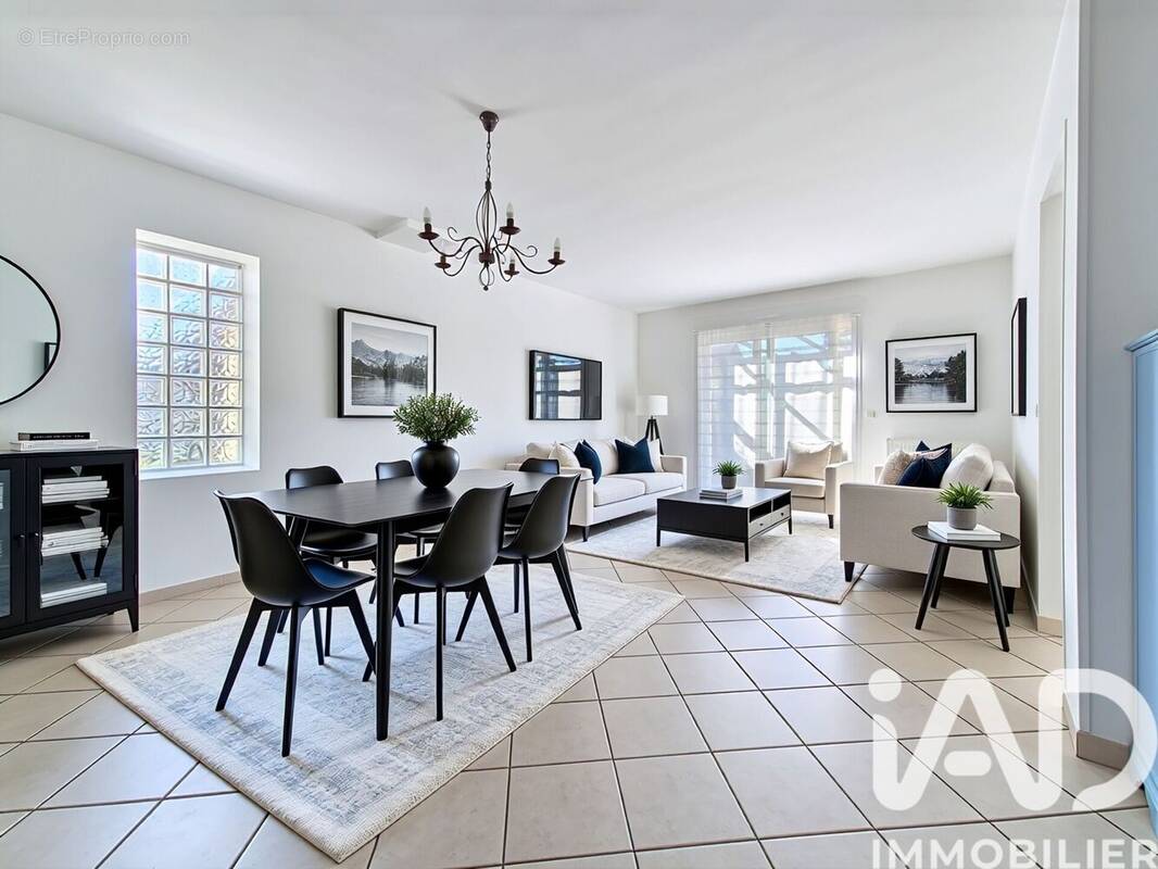 Photo 1 - Maison à VIGNEUX-SUR-SEINE