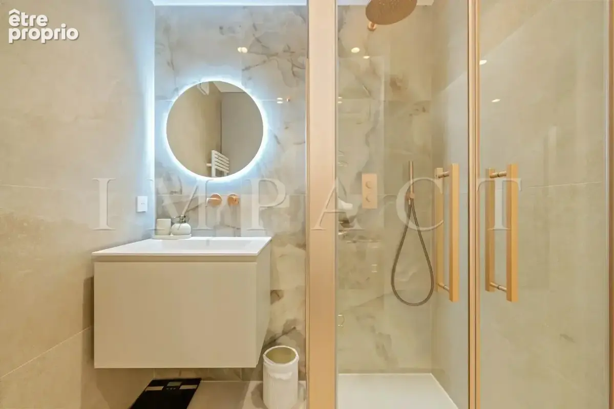 Exclusivité - Cannes proche Croisette Appartement 4 pièces rénové à vendre - photo 14