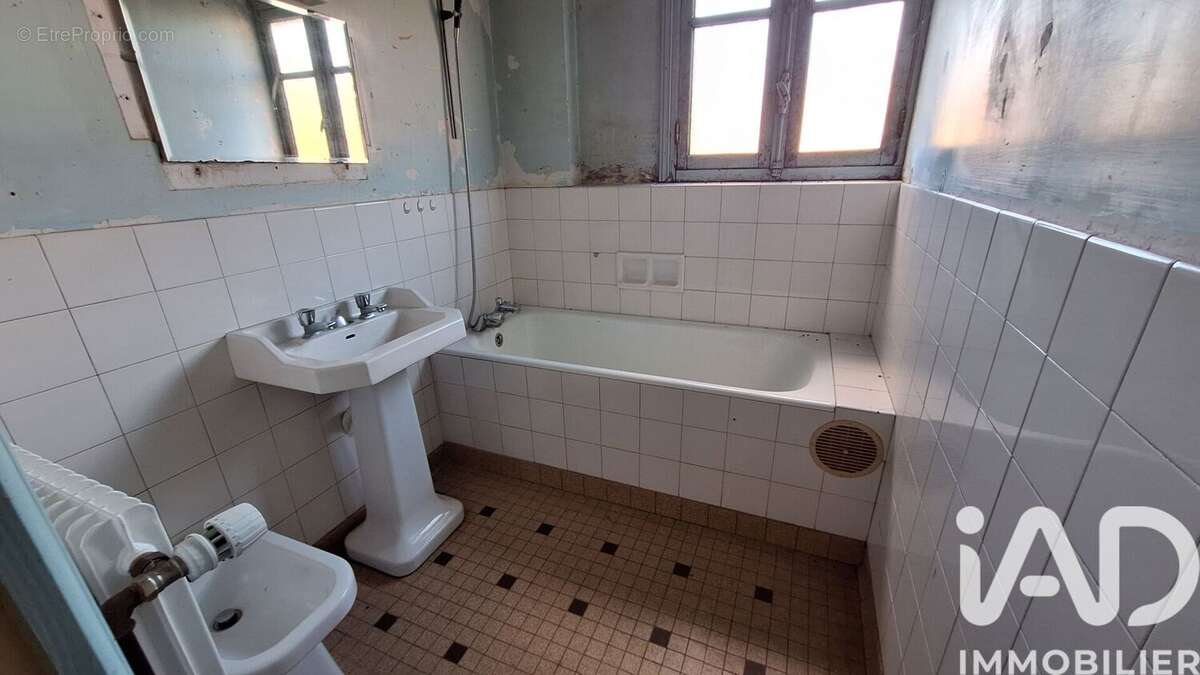 Maison 132 m² à Monthois  - photo 8