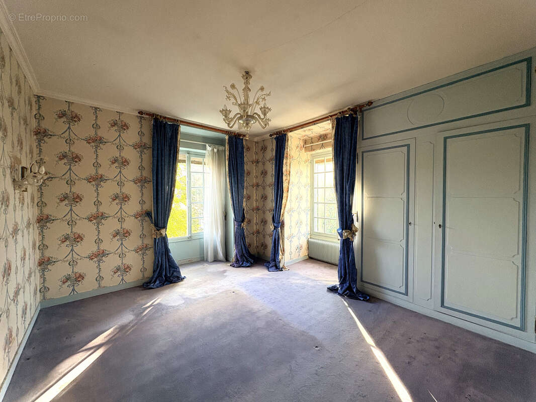 Maison à CHENNEVIERES-SUR-MARNE