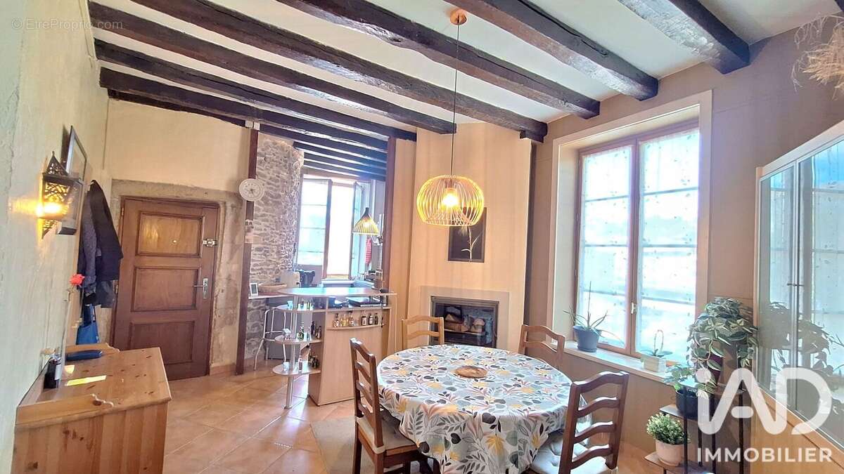 Photo 4 - Appartement à L'ARBRESLE