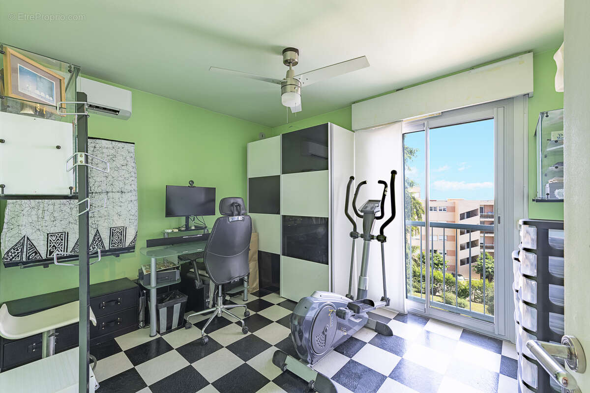 4 pièces de 88m2 avec terrasse et vue mer au clame - cave et garage - photo 8