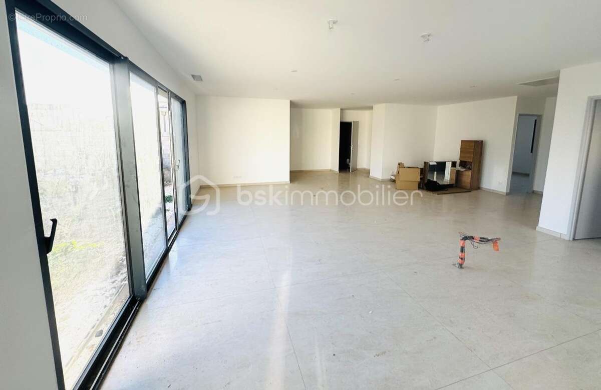 Villa plain pied 130 m² - photo 3