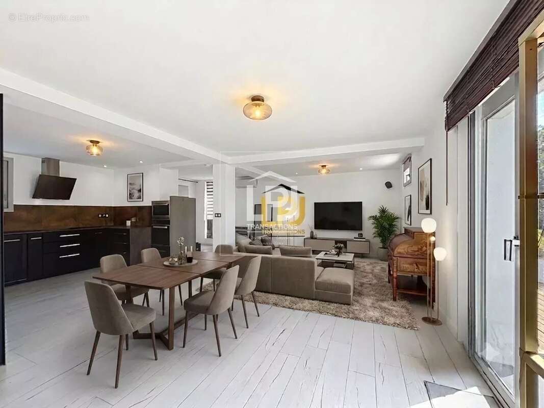 Maison familiale T4 entièrement rénovée au cœur d'Auterive – 110 m² – Jardin, terrasse et stationnements - photo 1