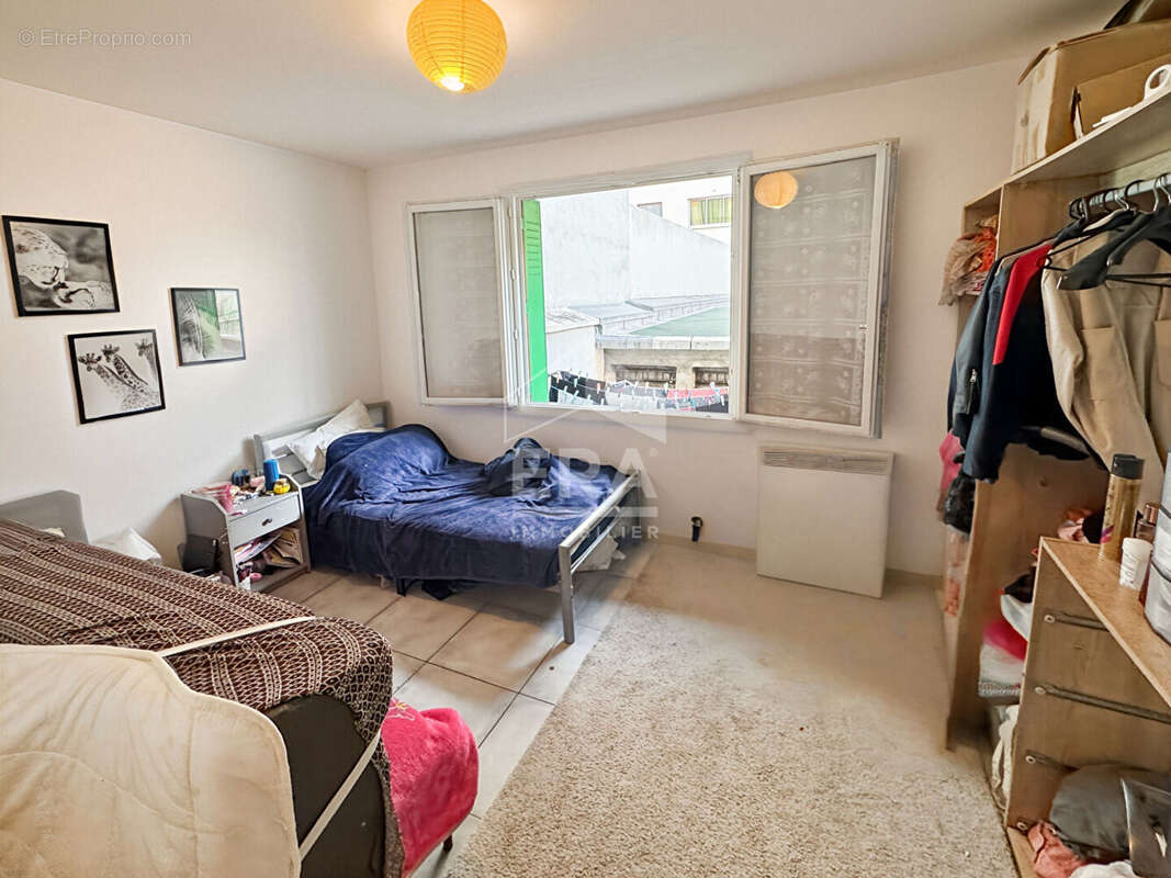 Appartement à MARSEILLE-3E