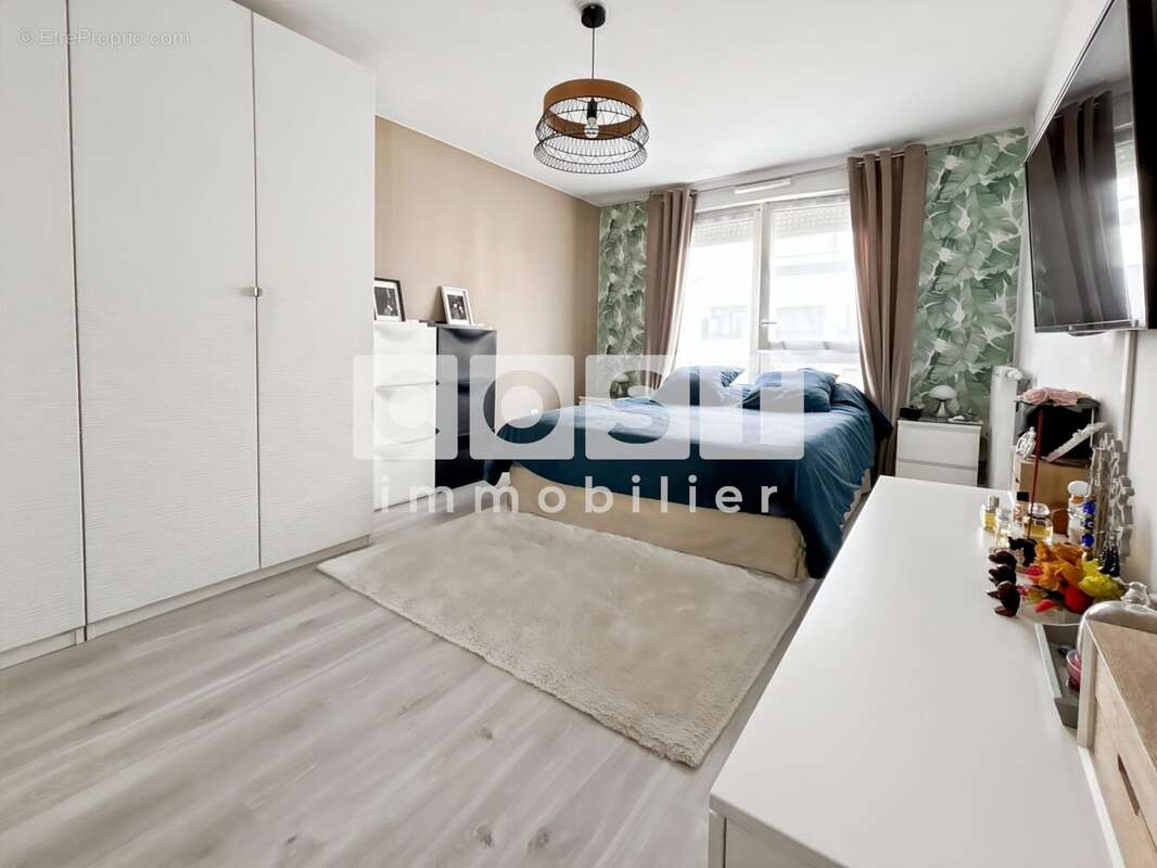 Appartement à COLOMBES