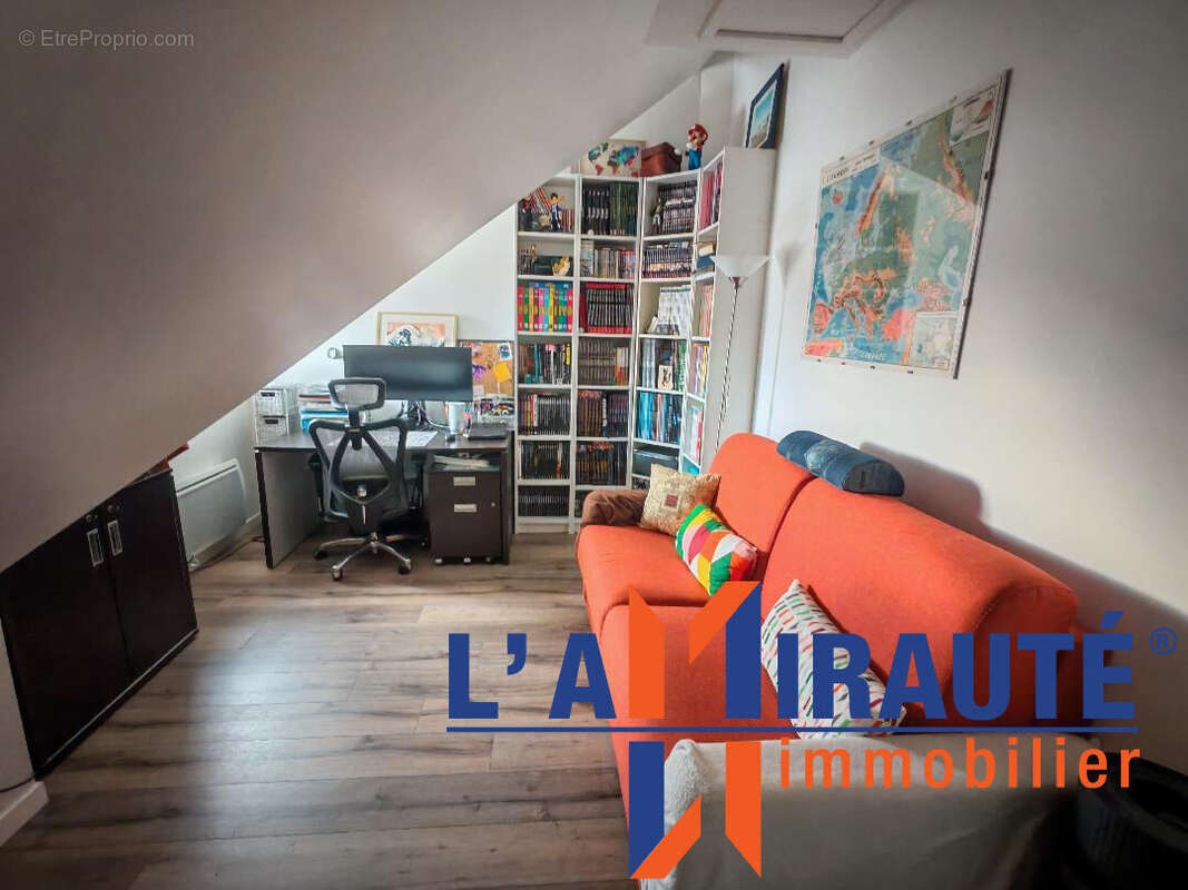 Appartement à SARTROUVILLE