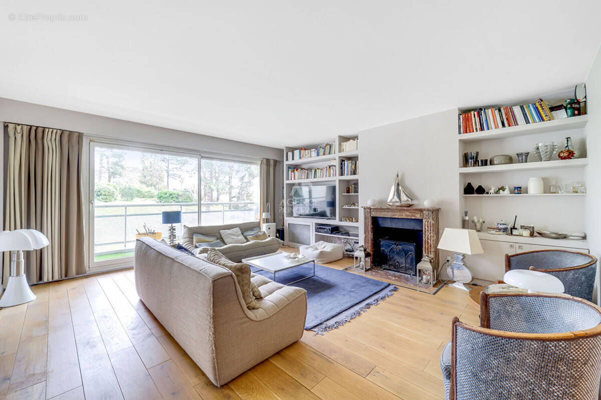 Appartement à SEVRES