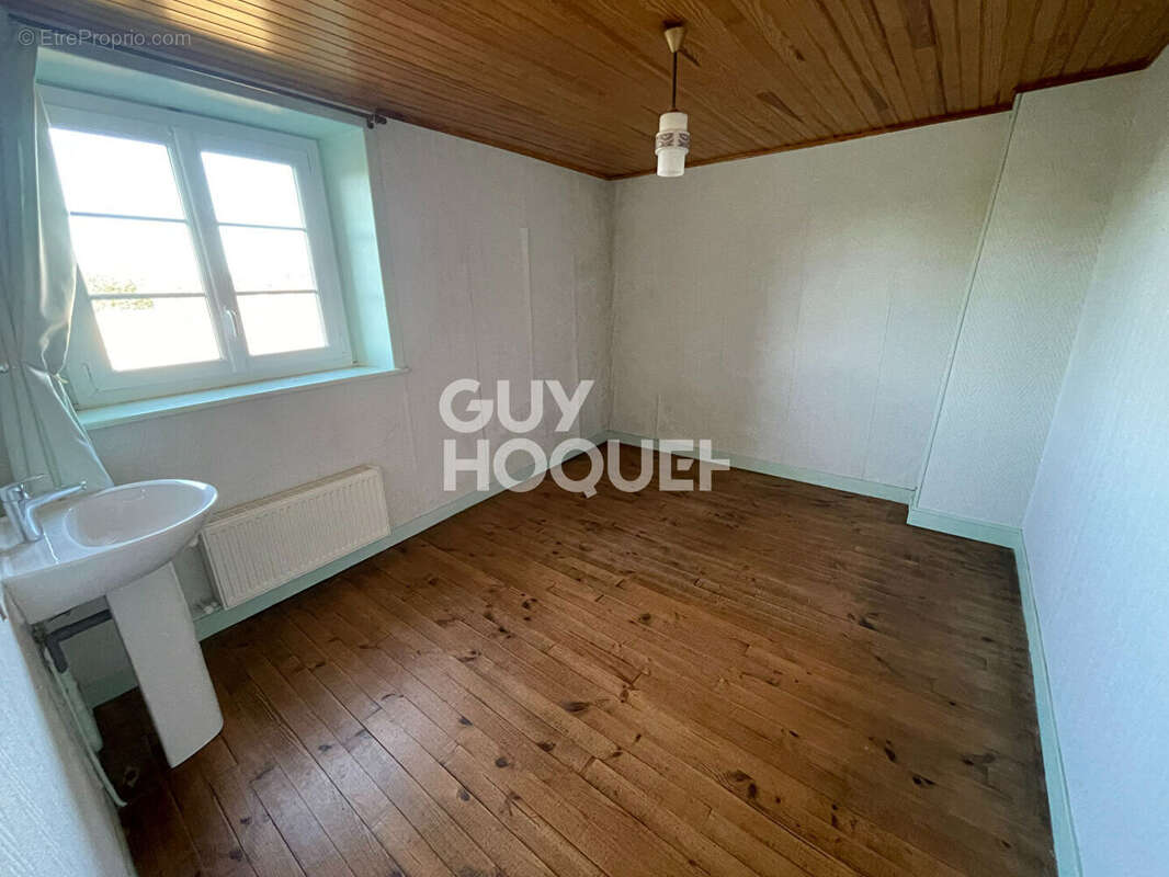 Maison à DOL-DE-BRETAGNE