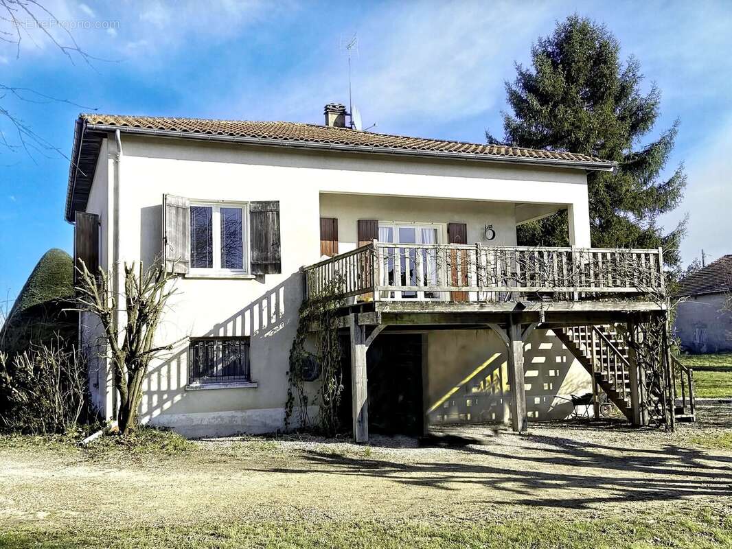 Maison à MONFLANQUIN