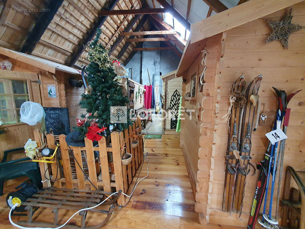 Maison à LAVEISSENET