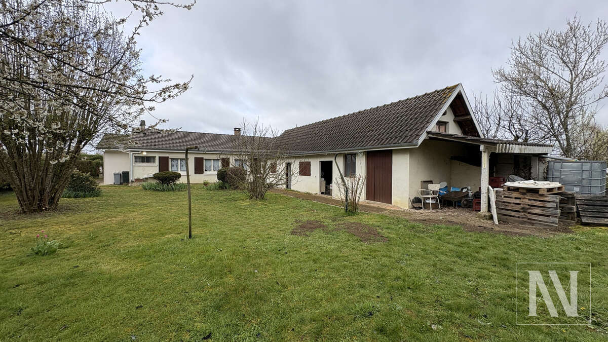 Maison à VILLEMOYENNE