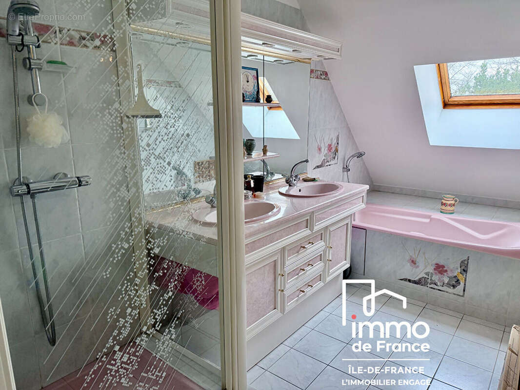 Maison à L'ETANG-LA-VILLE