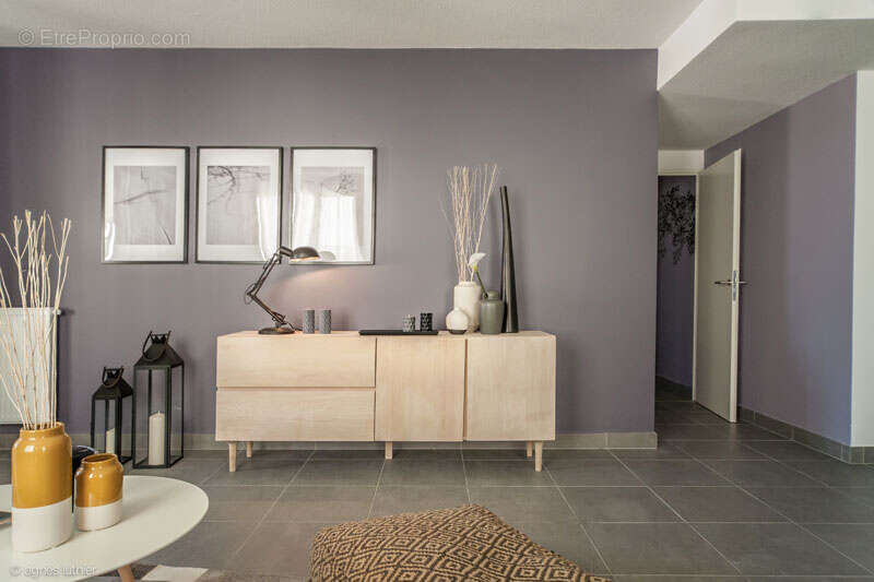 Appartement à SAINT-CLEMENT-DE-RIVIERE