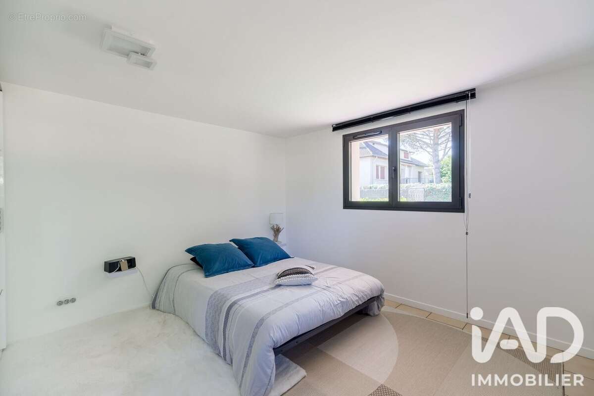 Maison 147 m² à Communay  - photo 3