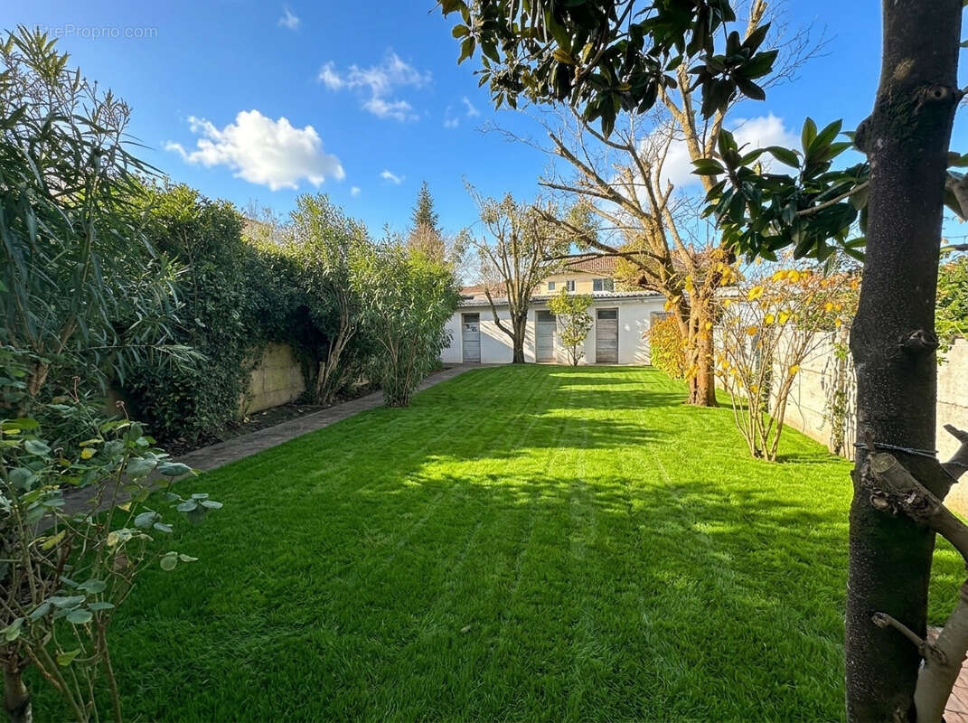 Appartement à BORDEAUX