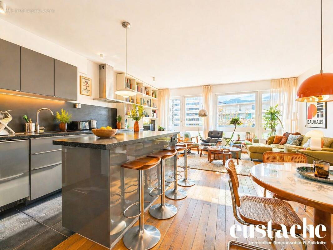 Appartement à PARIS-19E