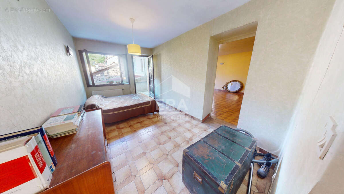 Maison à SAULT-BRENAZ