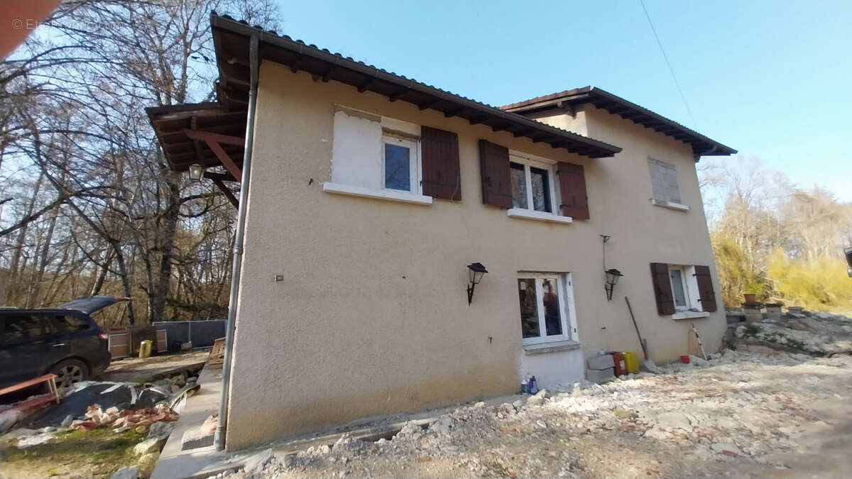 Maison à CHATEAU-L'EVEQUE