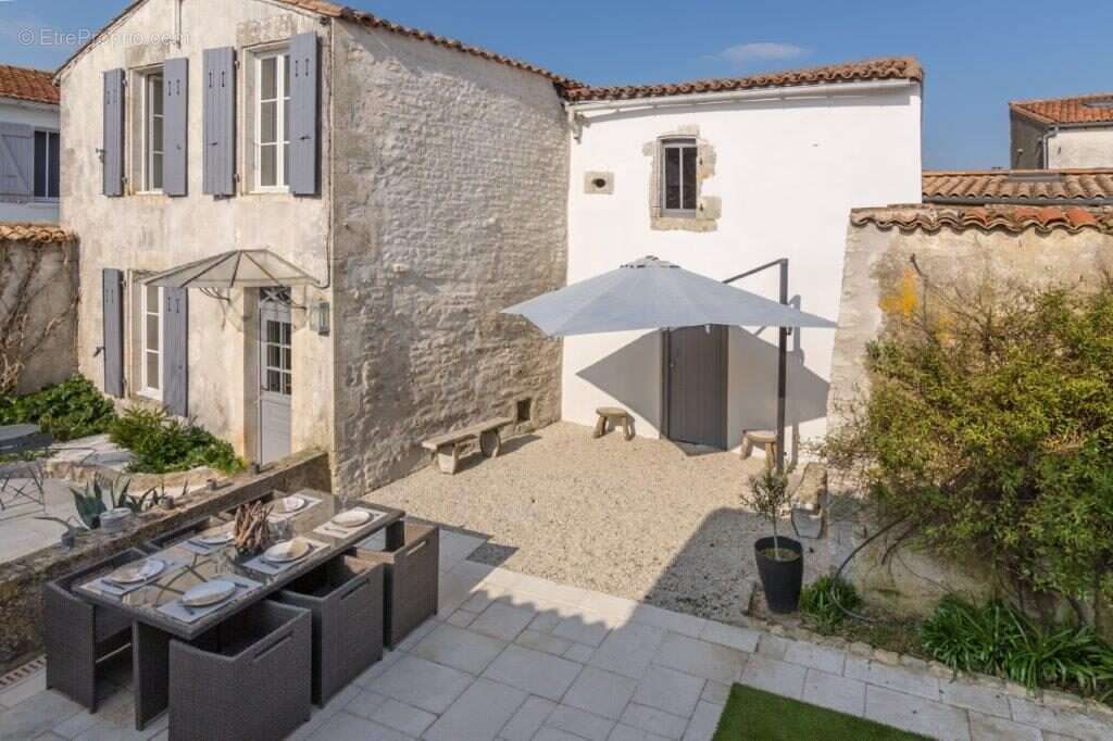 Maison à LA FLOTTE