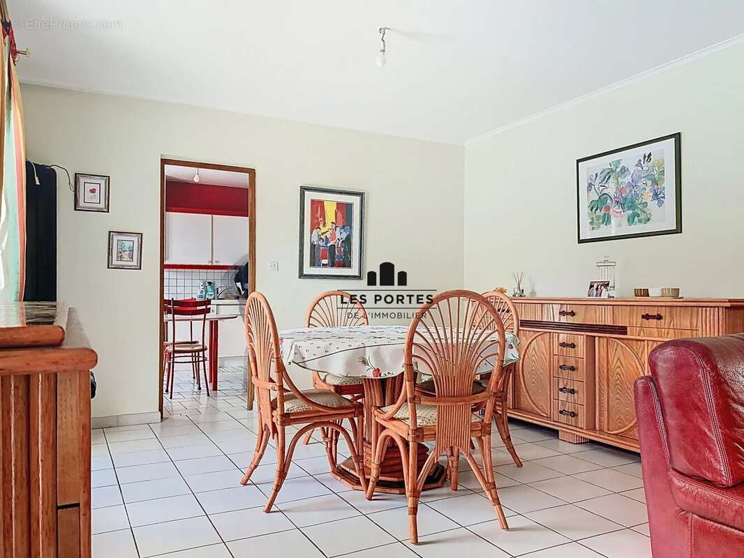 Maison à PRUNAY-SUR-ESSONNE