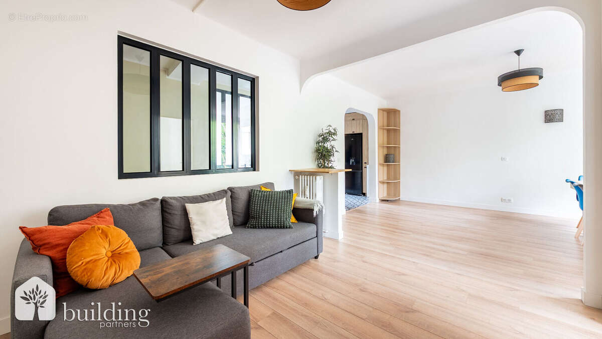 Appartement à PARIS-19E